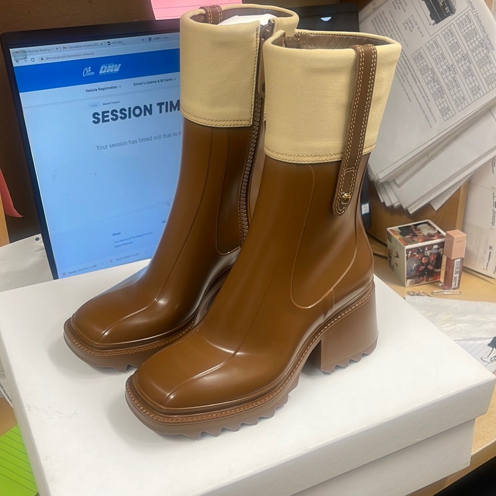 Chloe boots